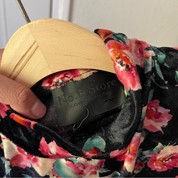 NWT NO. 6 STORE black pink floral mock neck knit suede long sleeve bodysuit - Picture 6 of 7